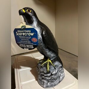 Peregrine falcon decoy/scarecrow (NWT)
